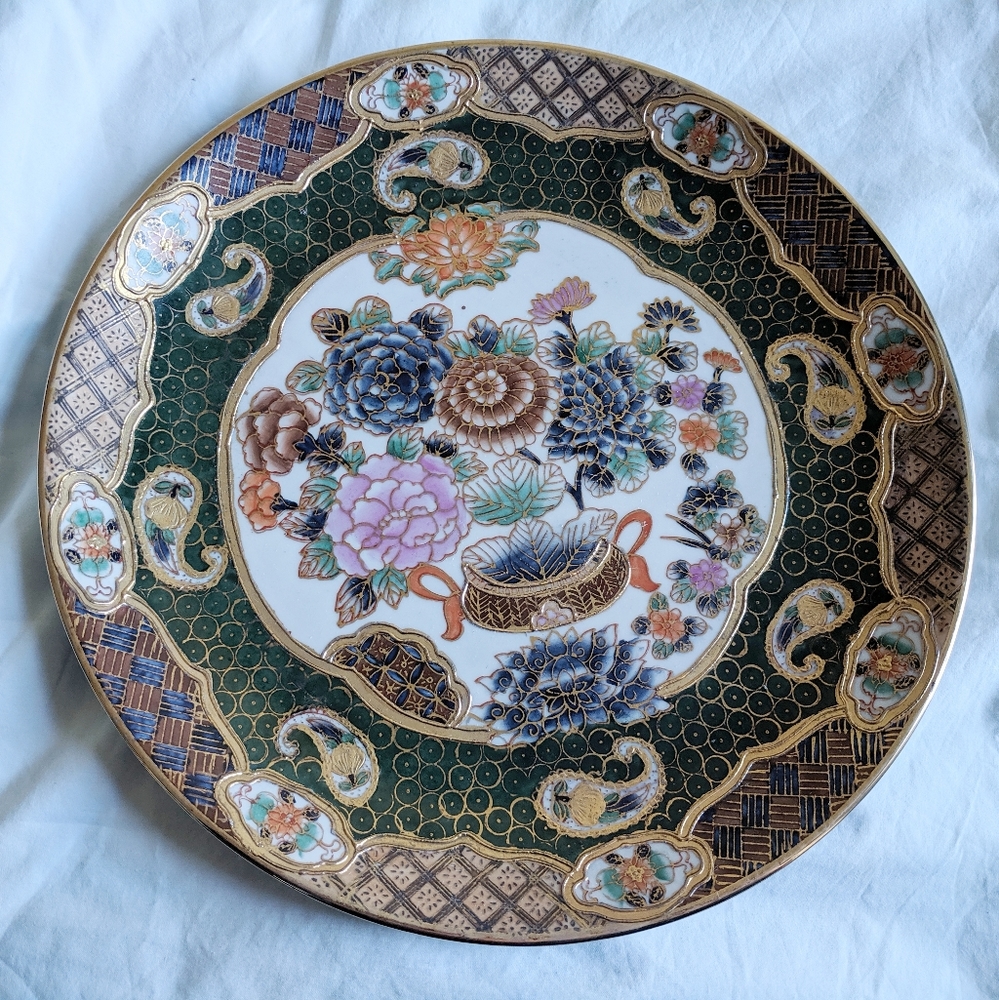 Decorative plate